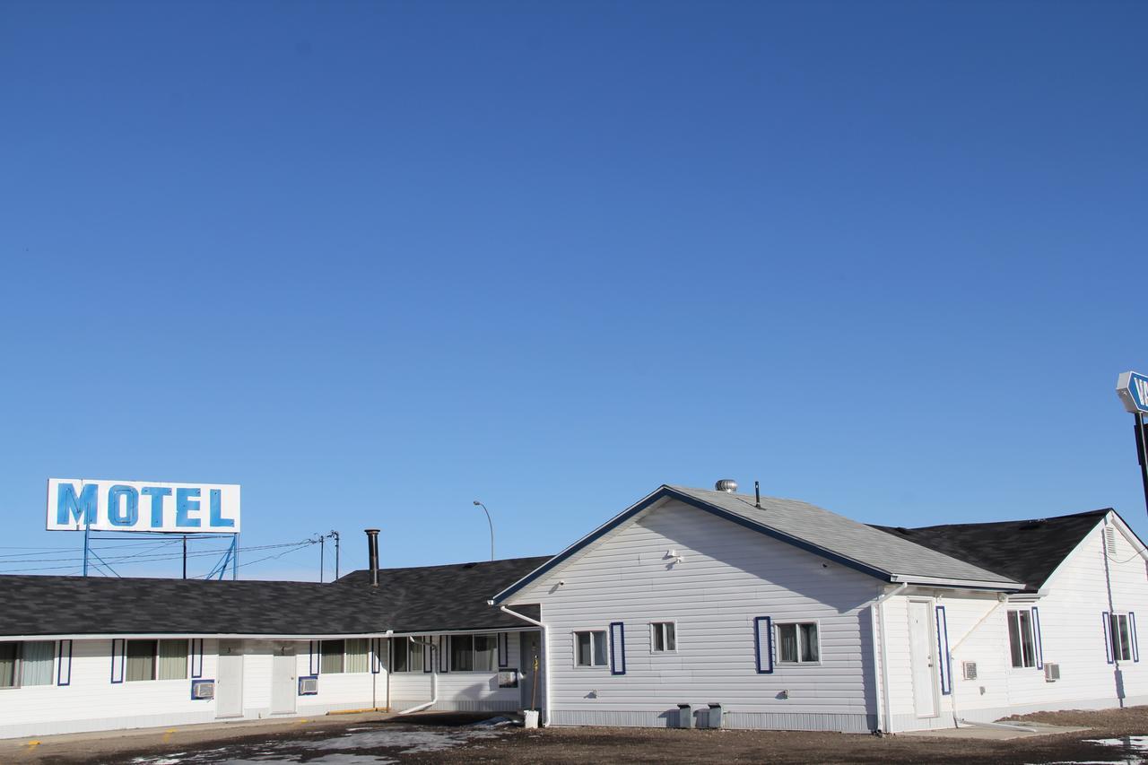 Bluebird Motel Innisfail Exterior photo