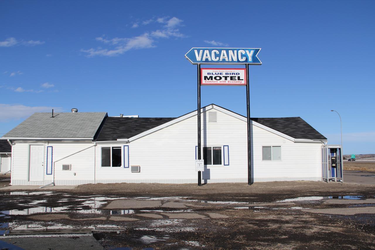 Bluebird Motel Innisfail Exterior photo